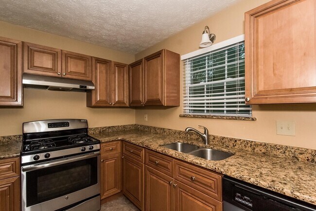 Building Photo - 1425 Riverline Trail