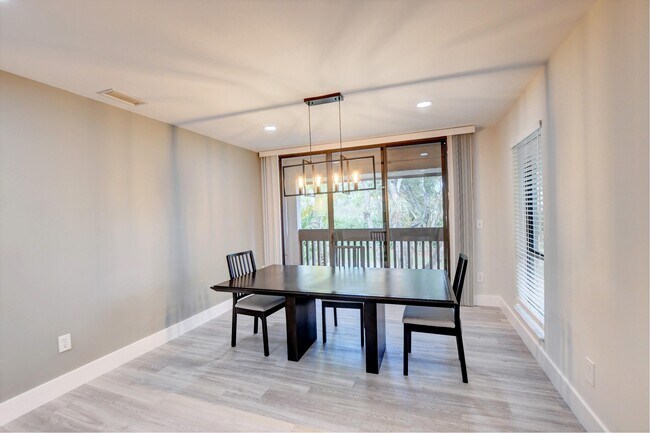 Building Photo - 9268 Sable Ridge Cir