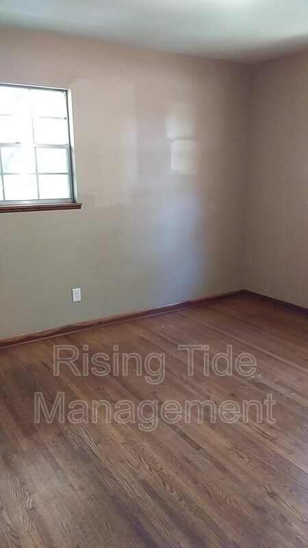 Building Photo - 1601 2nd St NW