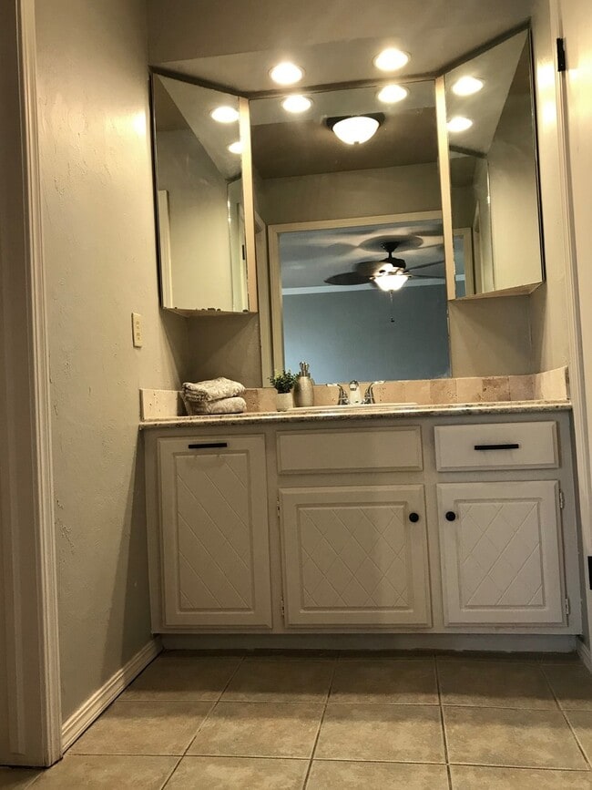 Building Photo - Updated 4 Bedroom Home in Harvest Hills