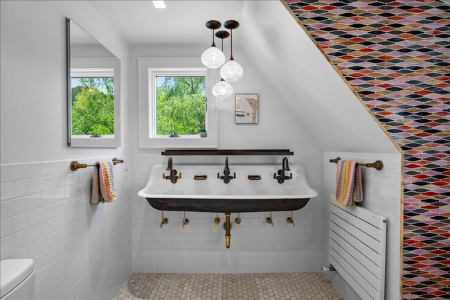 Building Photo - Stunning Updated Home with Private Pond Views in Chappaqua