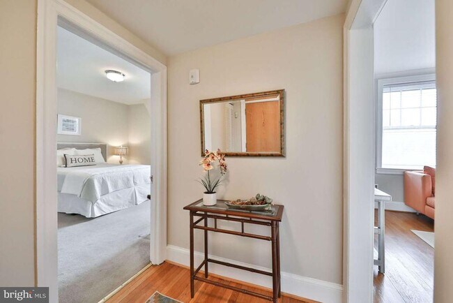 Building Photo - 6655 McCallum St