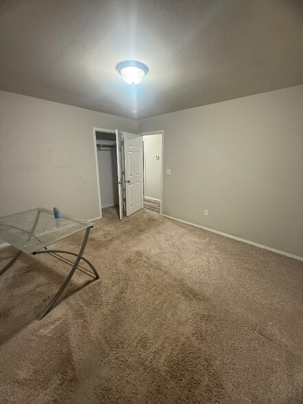Building Photo - 530 Woodcreek Lp