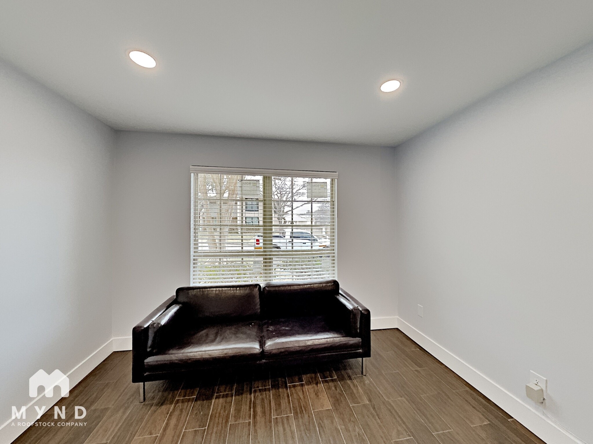 Building Photo - 318 Arborview Dr