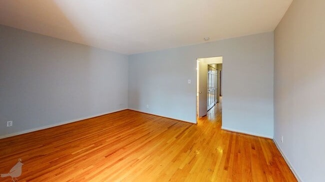 Building Photo - 226 M St SW