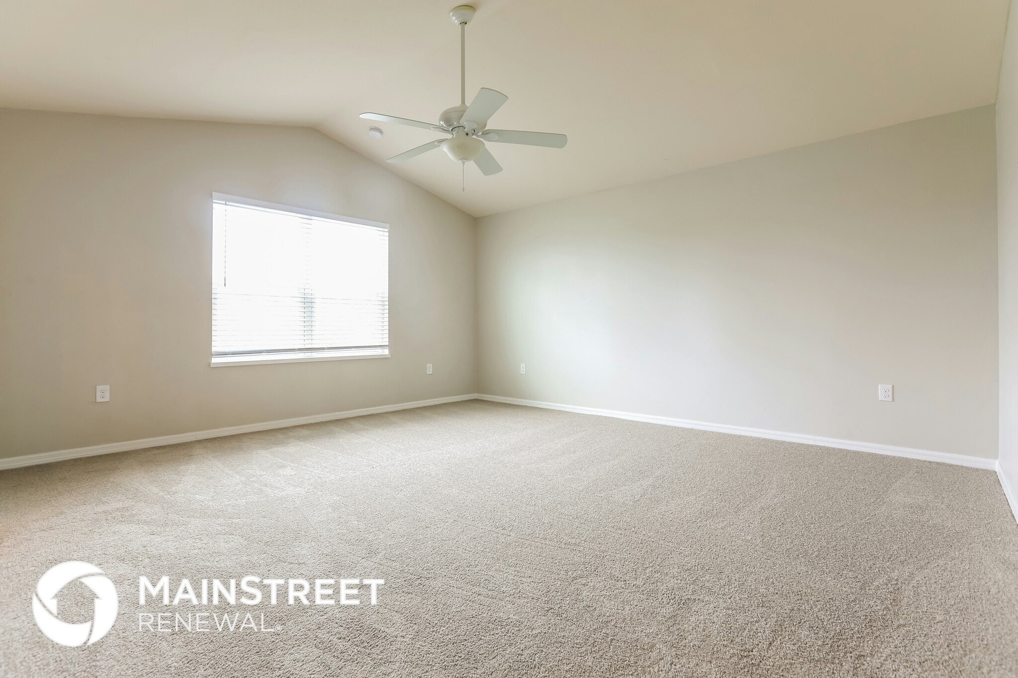 Building Photo - 23192 Aberdeen Ave