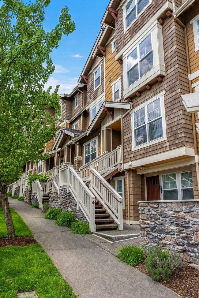Building Photo - 2070 NW Talus Dr