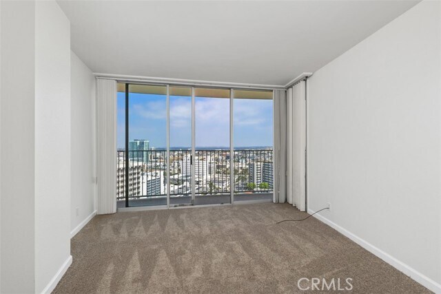 Building Photo - 700 E Ocean Blvd
