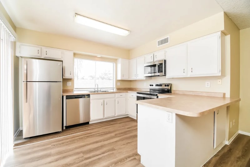 Building Photo - 4227 N 81st Dr