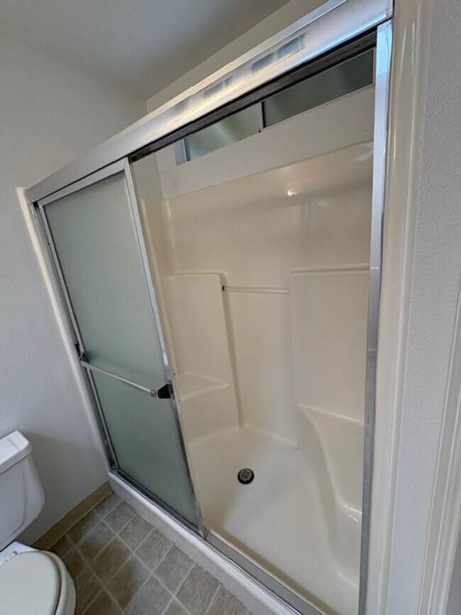 Building Photo - 1861 McCollum-San Luis Obispo