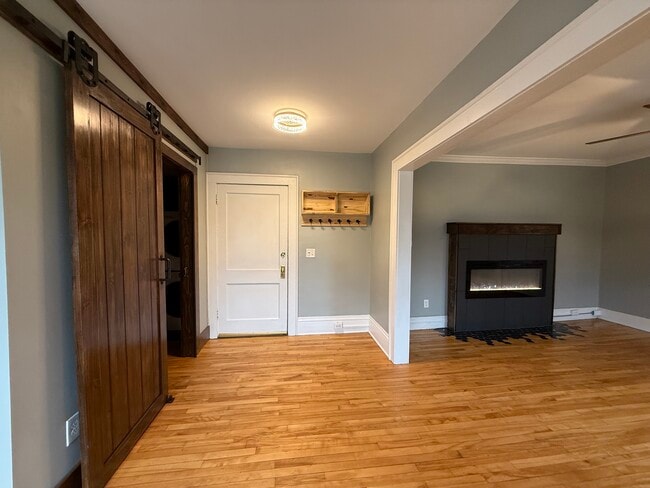 Building Photo - 780 Curfew St