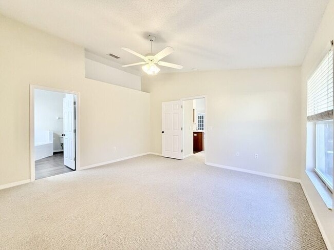 Building Photo - 2610 Sundance Ct