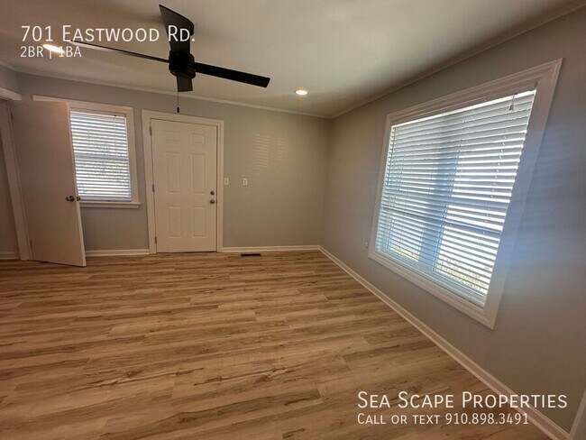 Building Photo - 701 Eastwood Rd