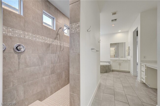 Building Photo - 6020 Langreo Ln