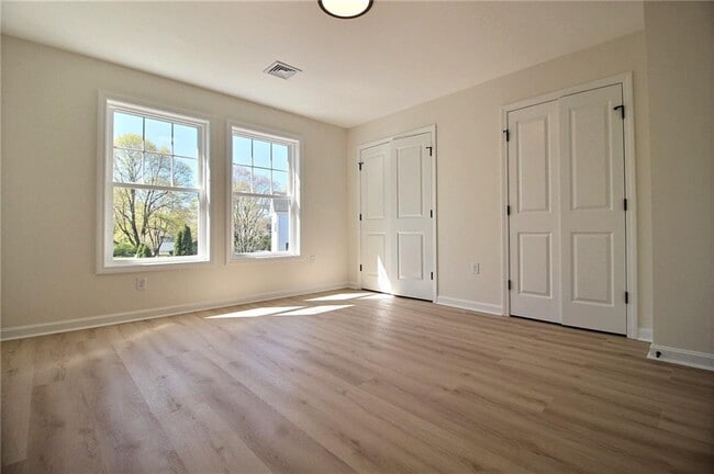 Building Photo - 1 Cottage St