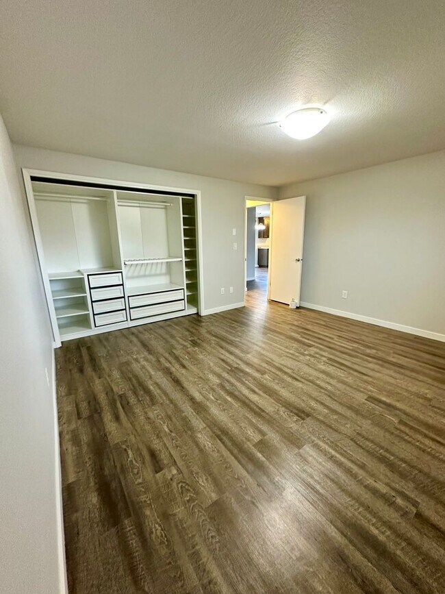 Building Photo - 1139 SW Indian Ave