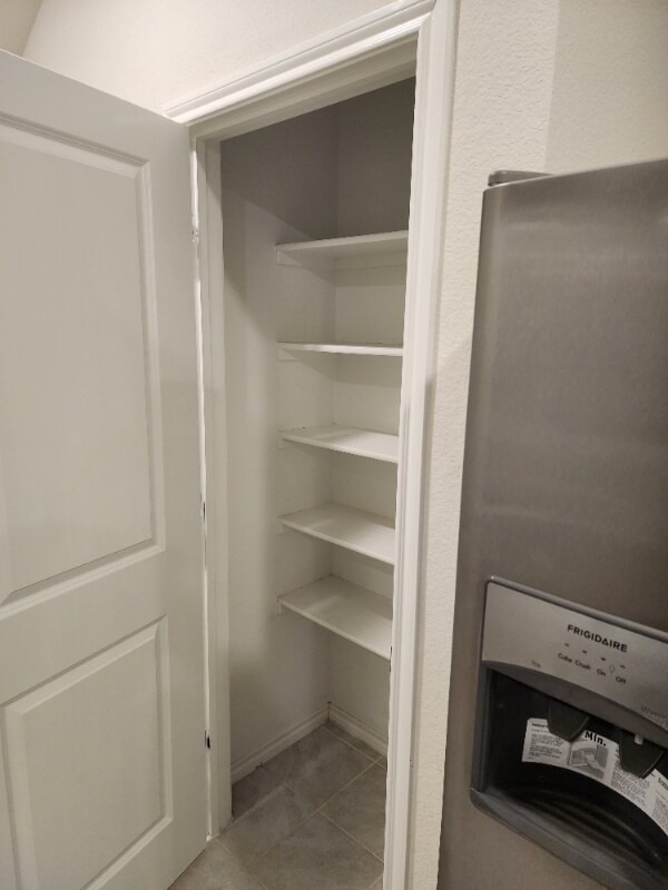 Building Photo - 1220 Meadow Creek Dr