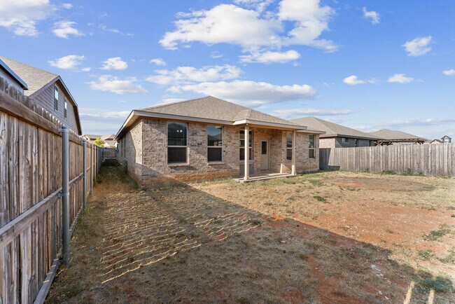 Building Photo - 7533 Orion Rd