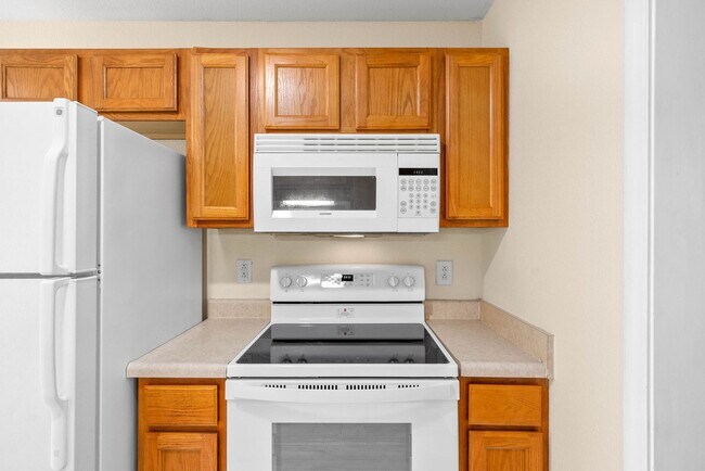 Building Photo - 922 Kingsbury Dr