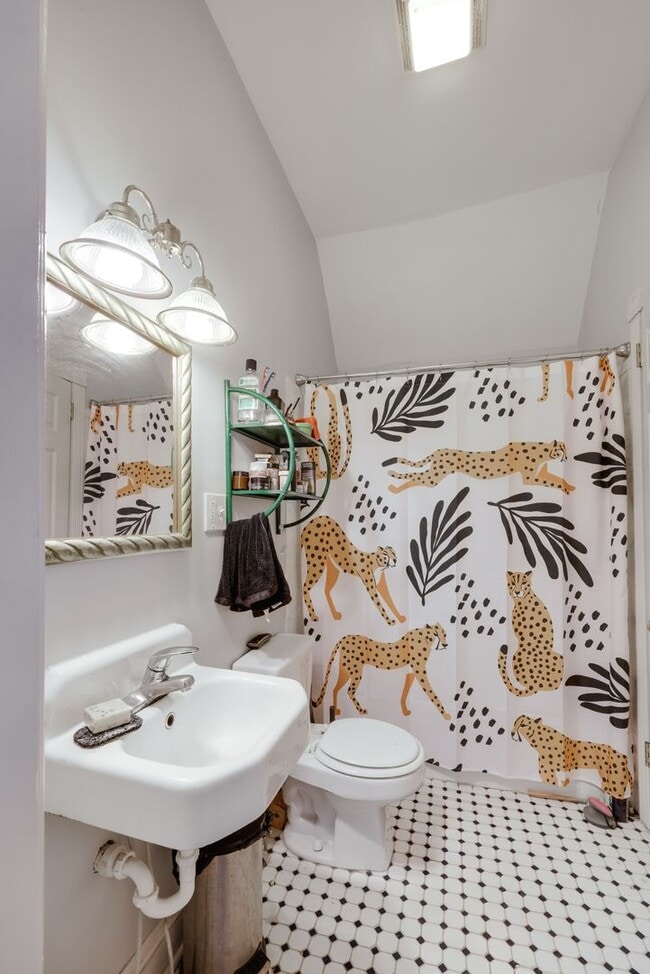 Building Photo - 295 Oglethorpe Ave