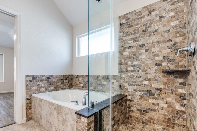 Building Photo - 130 S Veranda Ridge Dr