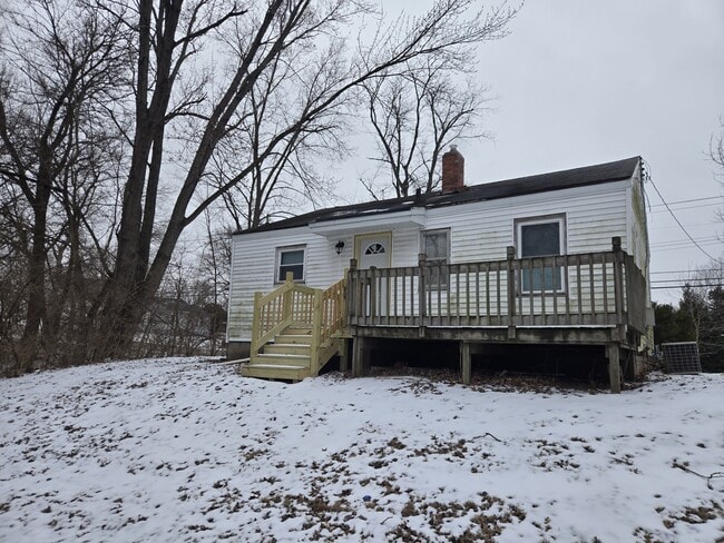 Building Photo - 605 S Dudley St