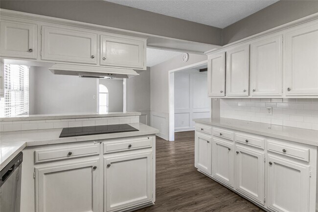 Building Photo - 1507 Sweet Grass Trail