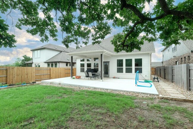 Building Photo - 2309 Wooded Run Trl