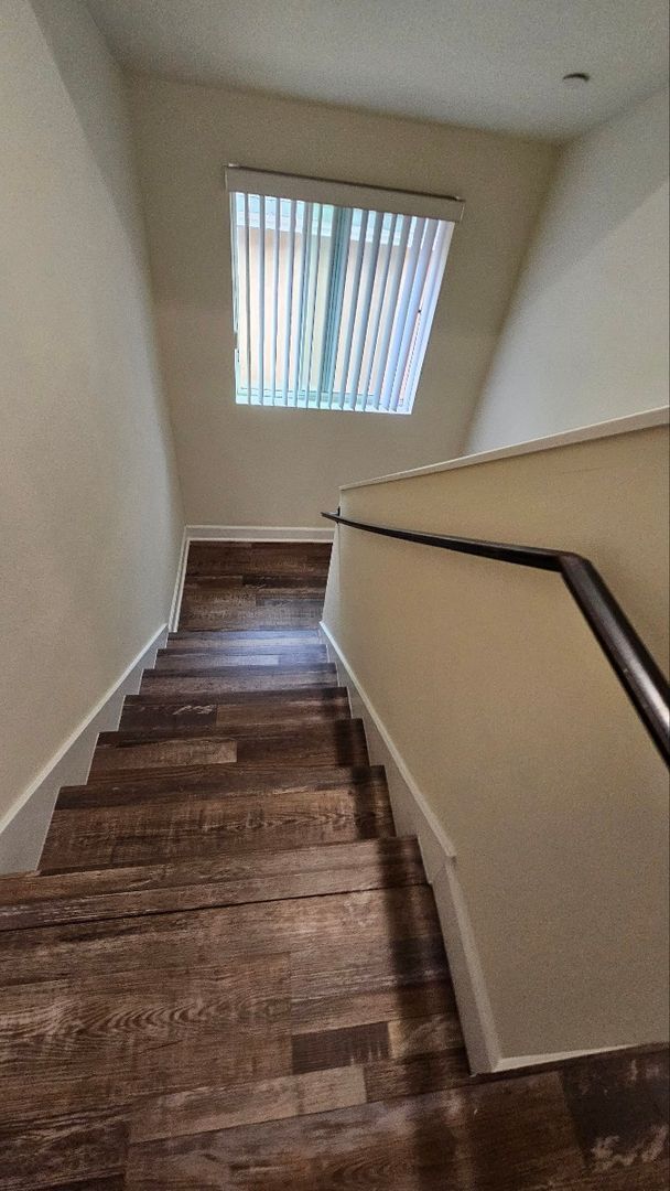 Building Photo - 23(1456,1458)