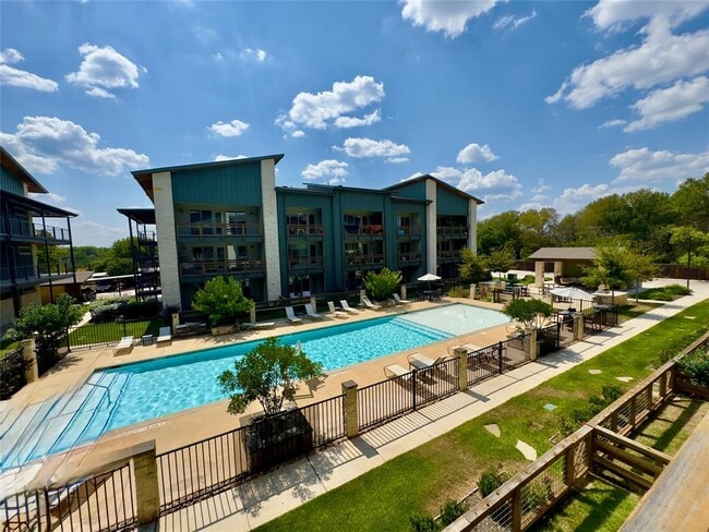 Building Photo - 4704 Sunset Trail