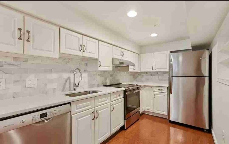 Building Photo - 1038 Lamont St NW