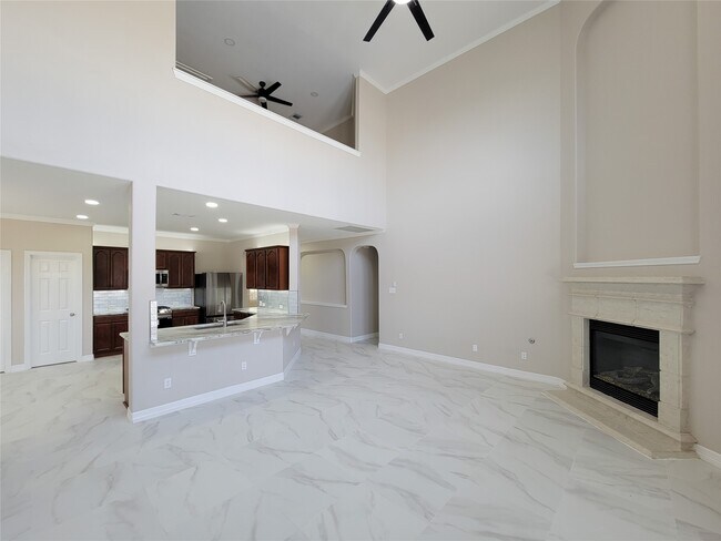 Building Photo - 11130 Celano Dr