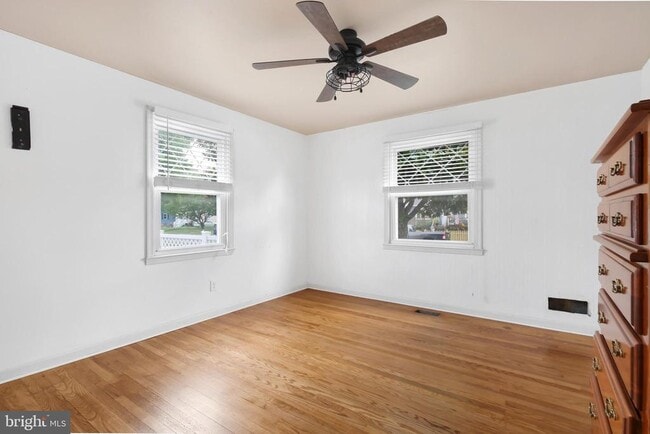 Building Photo - 20 Chester Cir