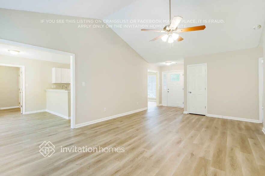 Building Photo - 4469 White City Rd