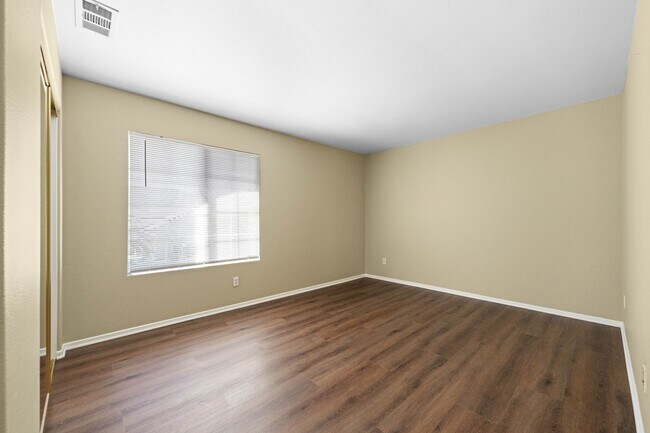 Building Photo - 23006 Timber Ridge Ct