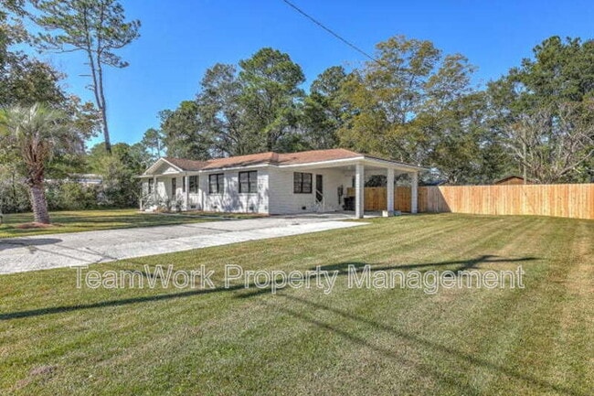Building Photo - 702 N Palmetto St