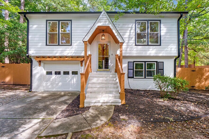 Building Photo - 7912 Brandyapple Dr