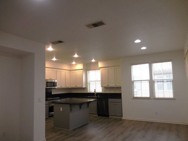 Building Photo - Spacious Madison Townhome Near Travis AFB with Solar & Garage