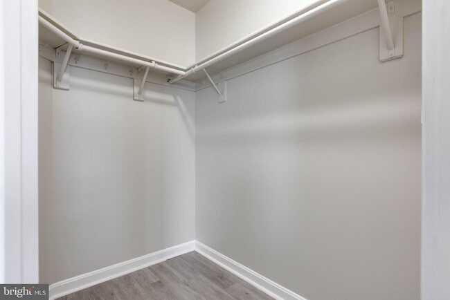 Building Photo - 306 Roff Point Dr