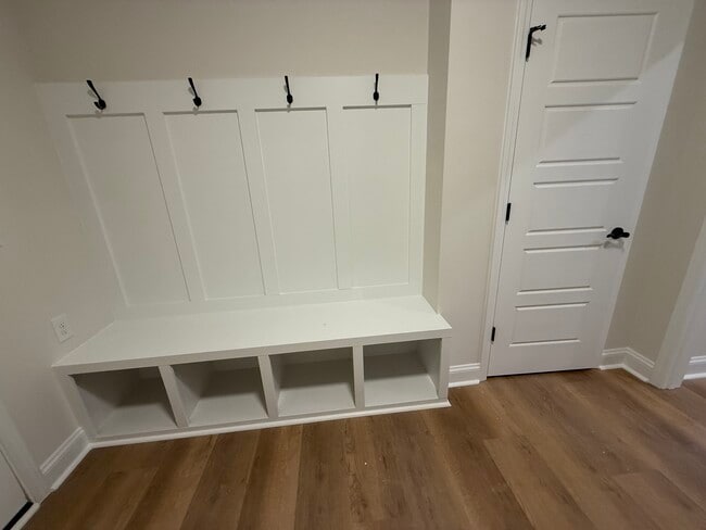 Building Photo - 145 Kennel Rd