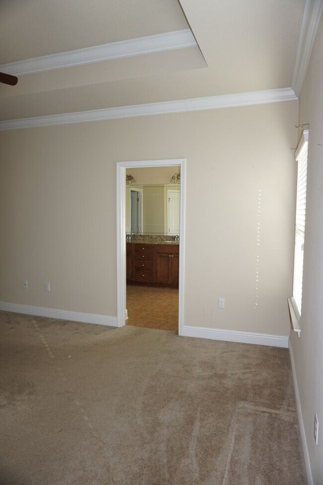 Building Photo - Crestivew: 4 Bedroom in Liberty Oaks