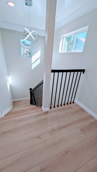 Building Photo - 342 Pasadena Ave