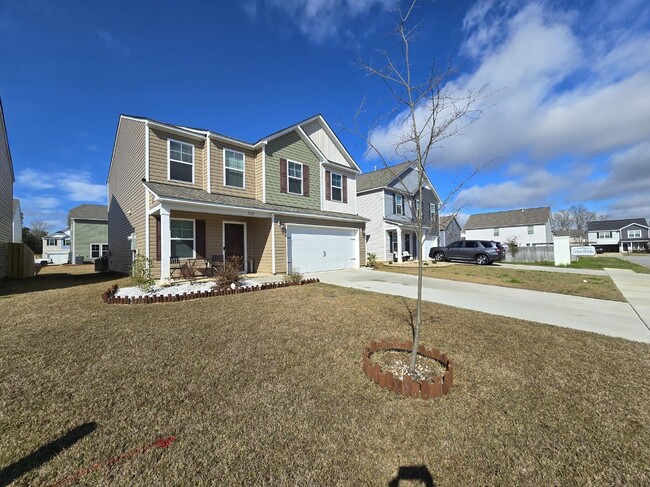 Building Photo - 1762 Camazay Dr