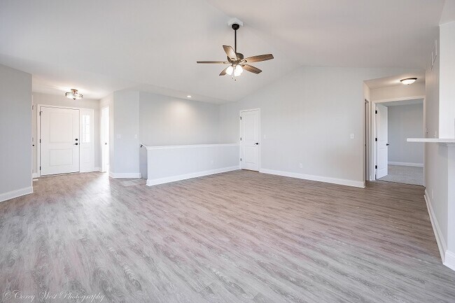 Building Photo - 2217 Concord Dr