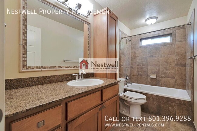 Building Photo - 1327 Urbandale Ln
