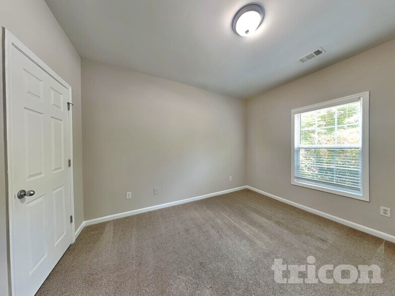 Building Photo - 1012 Levista Dr