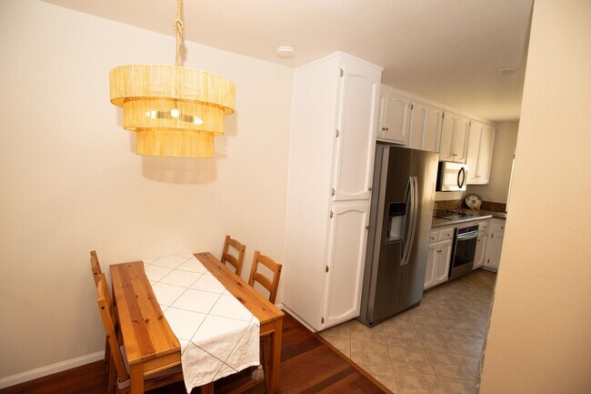 Building Photo - Great Townhome located in the 4S ranch next to Westwood elementary