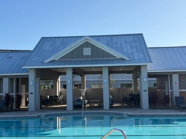 Building Photo - 8401 Retrograde Rd