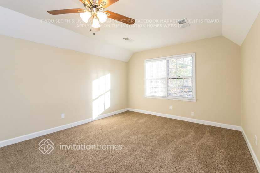 Building Photo - 297 Old Hickory Way