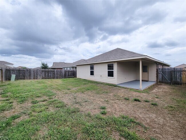 Building Photo - 6011 Diantha St